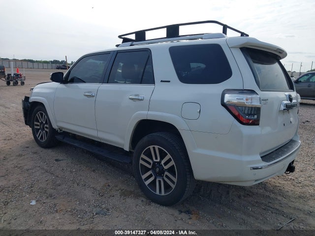 Toyota 4runner Limited 2014 JTEZU5JR9E5067952 Image 3
