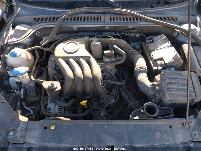 3VW2K7AJ9EM228888 Volkswagen Jetta 2.0l S