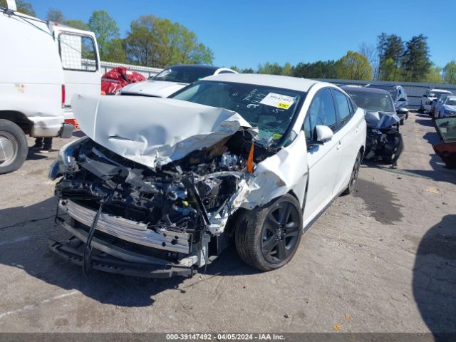 JTDKARFU7H3049839 Toyota Prius Four Touring