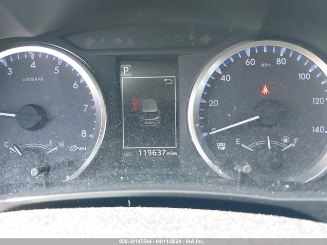 Toyota Highlander Le 2018 5TDZARFH6JS040572 Image 15