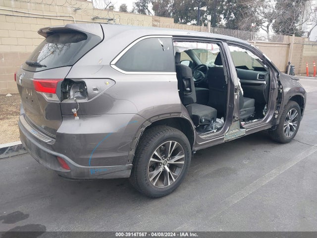 Toyota Highlander Le 2019 5TDZARFH5KS046607 Image 4