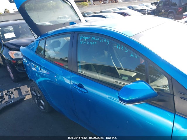 Toyota PRIUS XLE 2022 JTDKAMFU1N3189111 Image 14