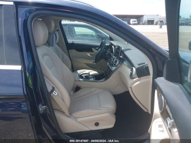 Mercedes-Benz GLC 300 2016 WDC0G4JB2GF094774 Image 5