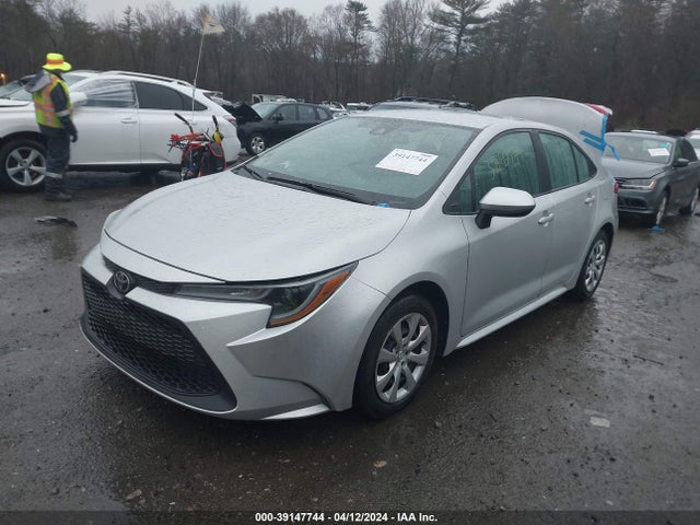 Toyota COROLLA LE 2020 5YFEPRAE6LP098042 Image 2