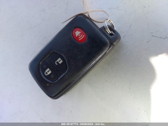Toyota Prius V Three 2014 JTDZN3EU1E3319290 Image 11
