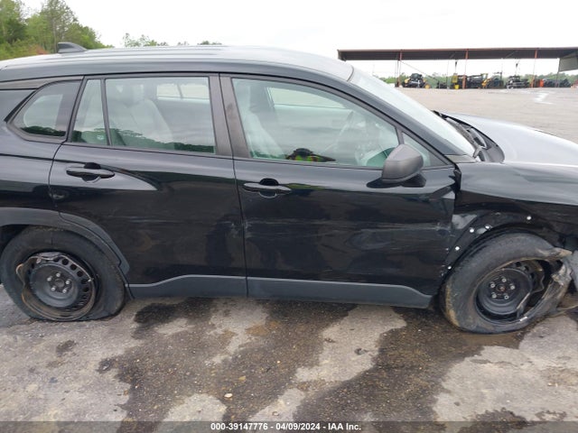 Toyota Corolla Cross L 2022 7MUAAAAG3NV006503 Image 13