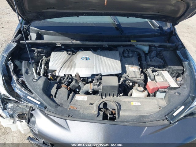 Toyota Prius Three 2018 JTDKARFU0J3553204 Image 10
