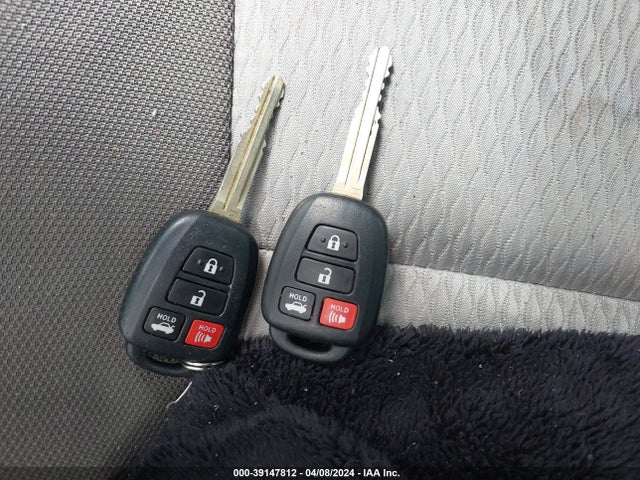 Toyota COROLLA LE 2018 2T1BURHE3JC054398 Image 11