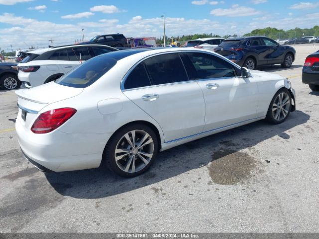 55SWF4JBXFU069352 Mercedes-Benz C 300 Luxury/sport