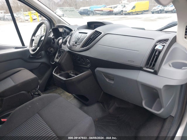 Ford Transit-150 2015 1FTNE9ZMXFKA26149 Image 5
