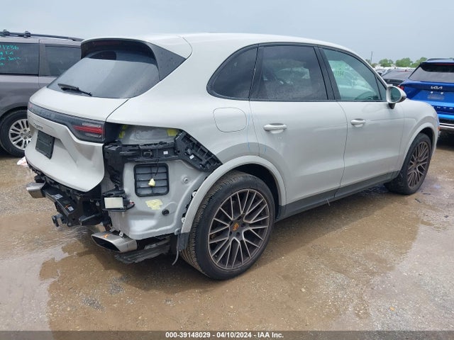2021 PORSCHE CAYENNE WP1AA2AY7MDA07588 Photo 3