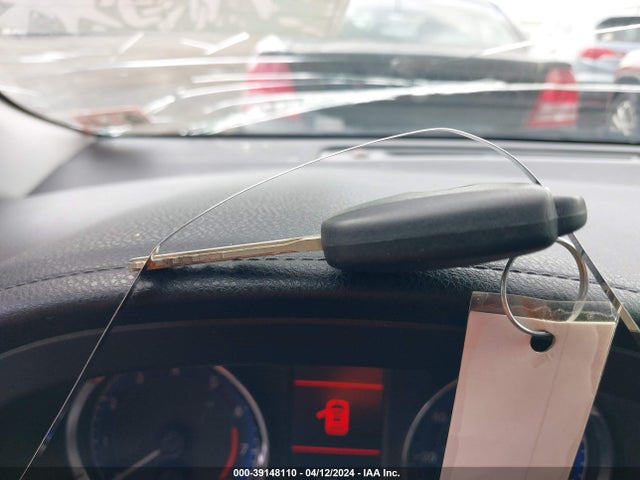 Toyota COROLLA LE 2018 2T1BURHE5JC059974 Image 11