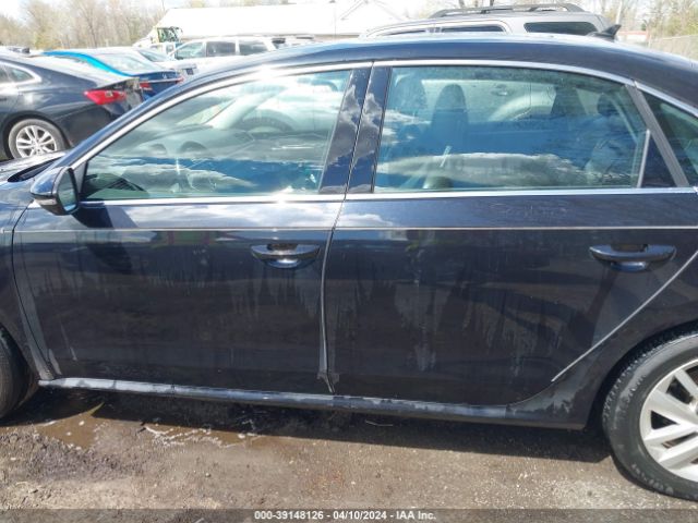 1VWBA7A35JC033483 Volkswagen Passat 2.0t Se