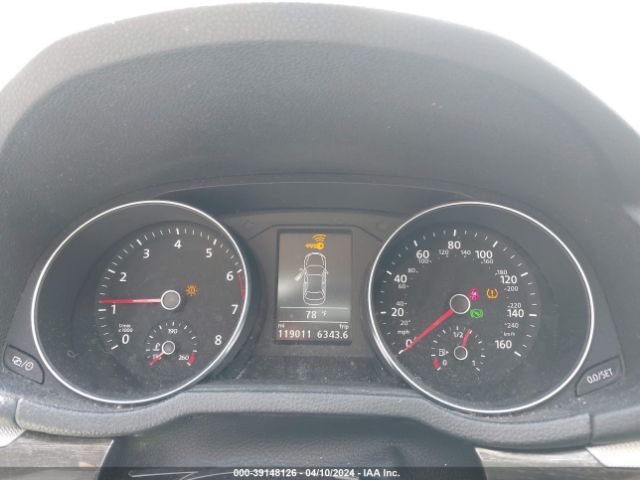 1VWBA7A35JC033483 Volkswagen Passat 2.0t Se
