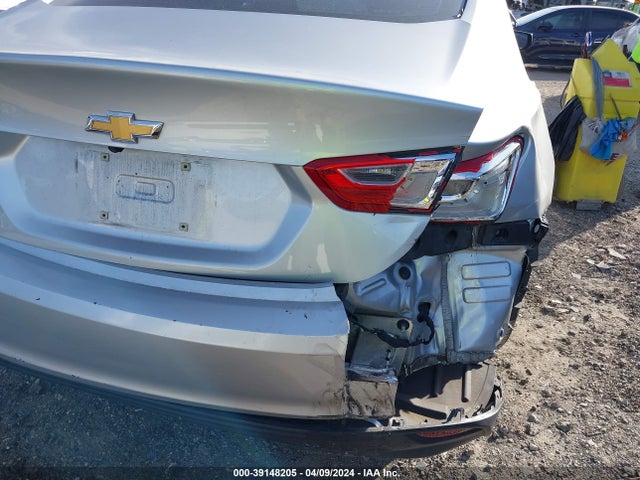 Chevrolet Malibu 1fl 2017 1G1ZC5ST6HF263632 Image 6