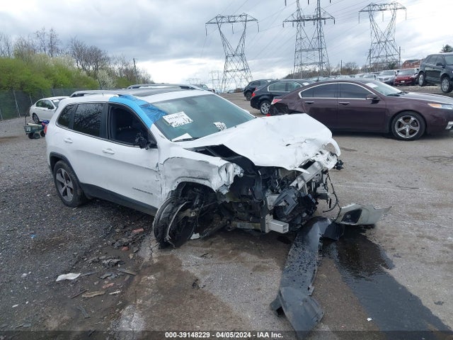 1C4PJMDX3KD122261 Jeep Cherokee Limited 4x4