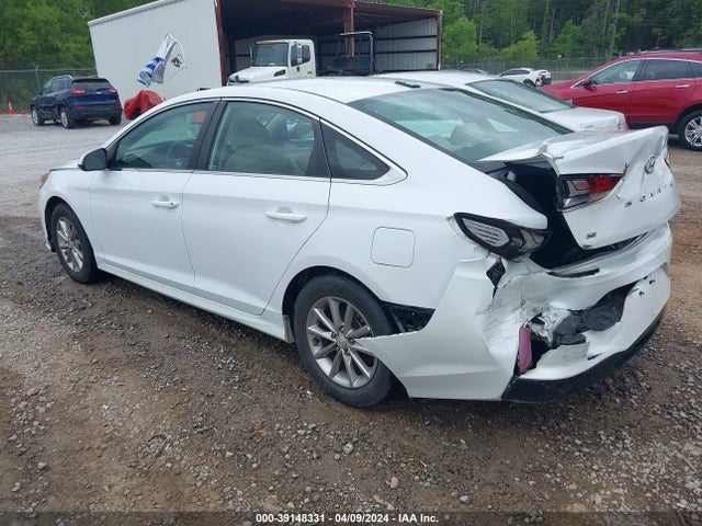 Hyundai SONATA SE 2018 5NPE24AF9JH606458 Image 3
