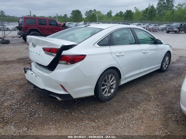 Hyundai SONATA SE 2018 5NPE24AF9JH606458 Image 4