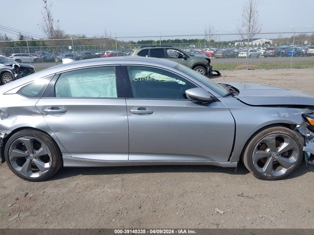 Honda Accord Touring 2018 1HGCV1F98JA122564 Image 13