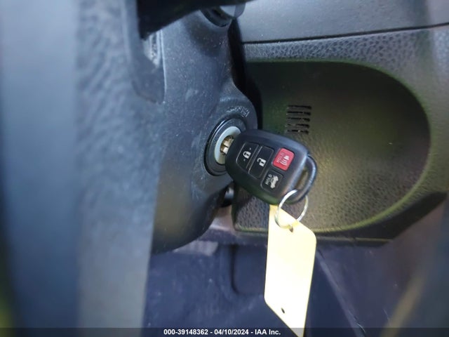 Toyota COROLLA LE 2018 2T1BURHE2JC034580 Image 11