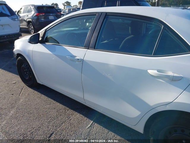 Toyota COROLLA LE 2018 2T1BURHE2JC034580 Image 14