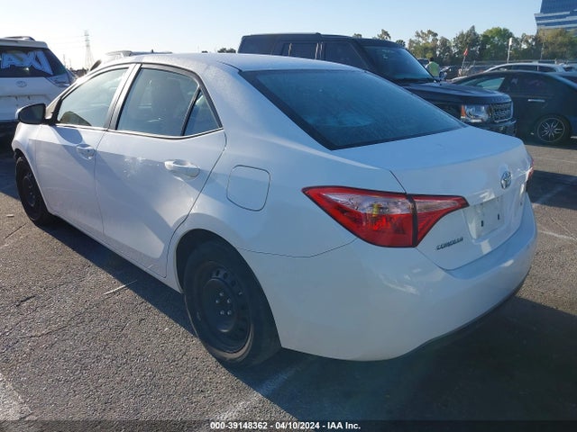 Toyota COROLLA LE 2018 2T1BURHE2JC034580 Image 3