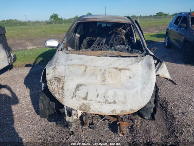 KL7CJKSB3JB605685 Chevrolet TRAX LS