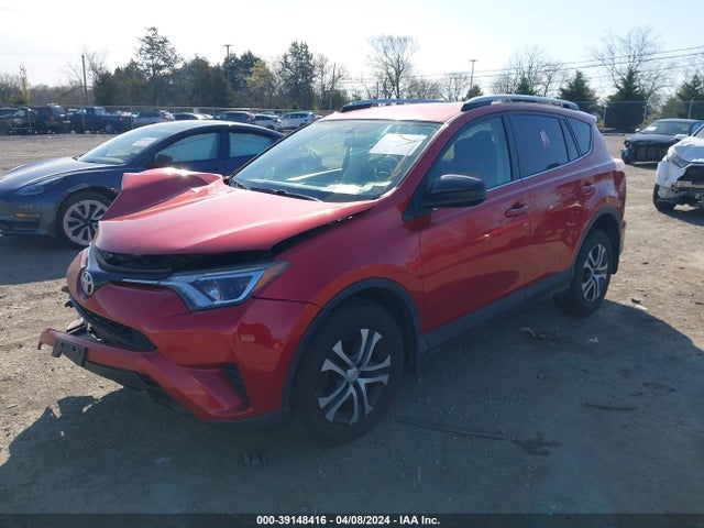 Toyota RAV4 LE 2016 JTMBFREV3GJ098946 Image 2