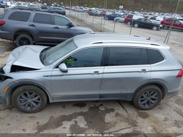 3VV2B7AX2RM033696 Volkswagen Tiguan 2.0t Se