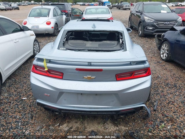Chevrolet CAMARO 2SS 2018 1G1FG1R76J0100304 Image 17