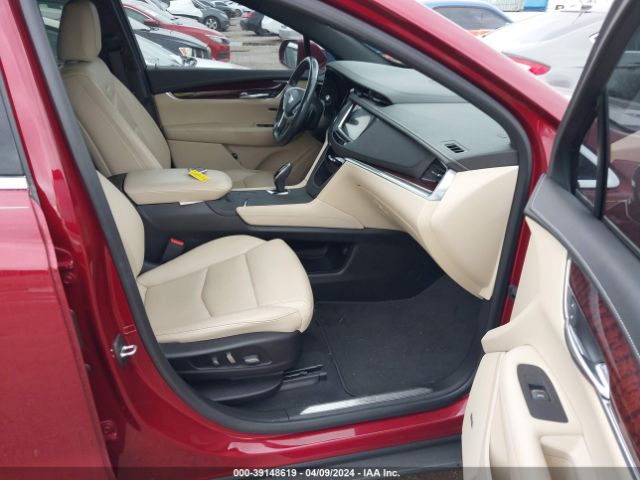 1GYKNCRS5KZ181394 Cadillac XT5 LUXURY