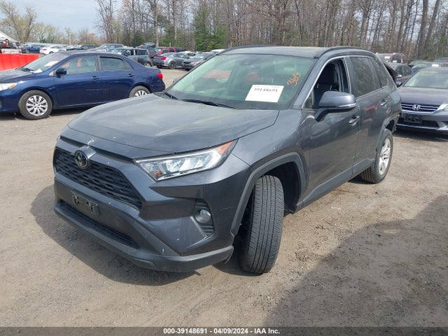 Toyota Rav4 Xle 2020 JTMP1RFVXLD058505 Image 2