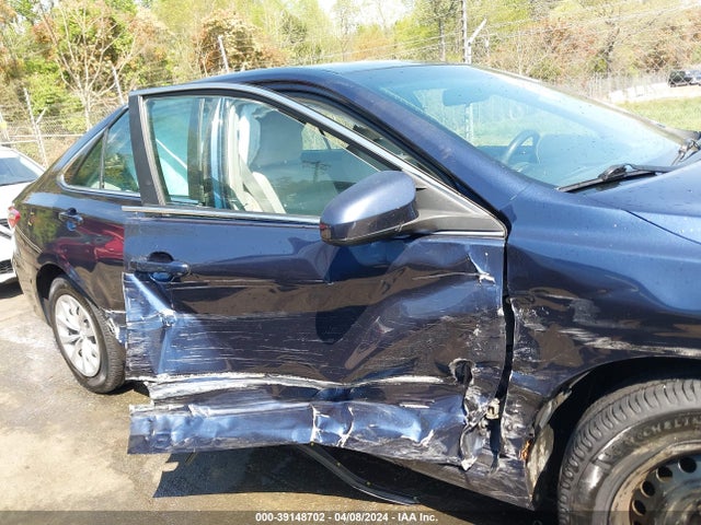 Toyota CAMRY LE 2015 4T4BF1FKXFR496157 Image 13