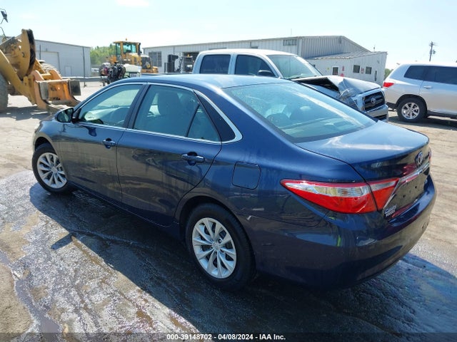 Toyota CAMRY LE 2015 4T4BF1FKXFR496157 Image 3