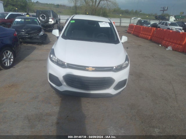 Chevrolet TRAX LS 2019 3GNCJKSB1KL144884 Image 13
