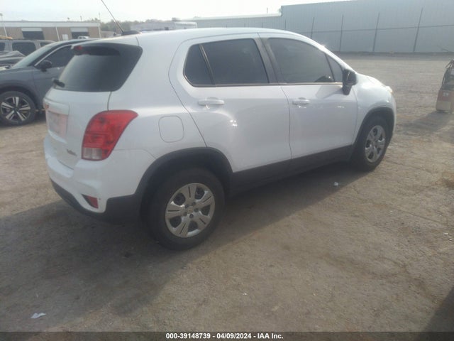 Chevrolet TRAX LS 2019 3GNCJKSB1KL144884 Image 4