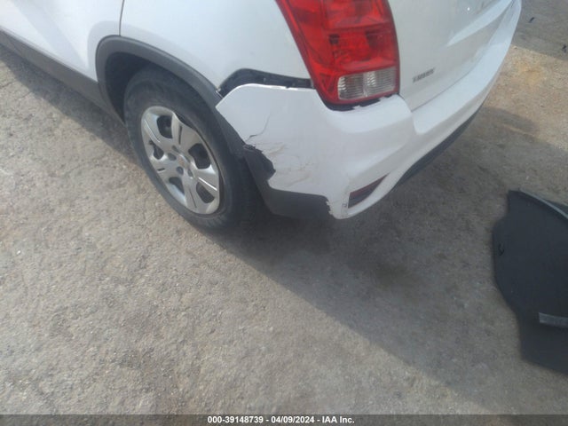 Chevrolet TRAX LS 2019 3GNCJKSB1KL144884 Image 6