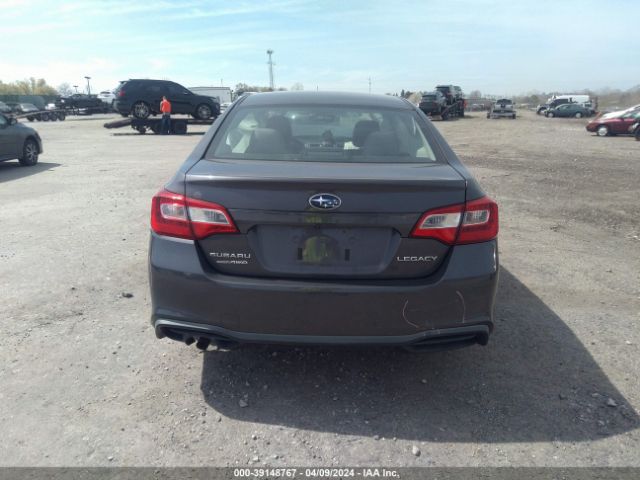 4S3BNAB67J3013829 Subaru Legacy 2.5i