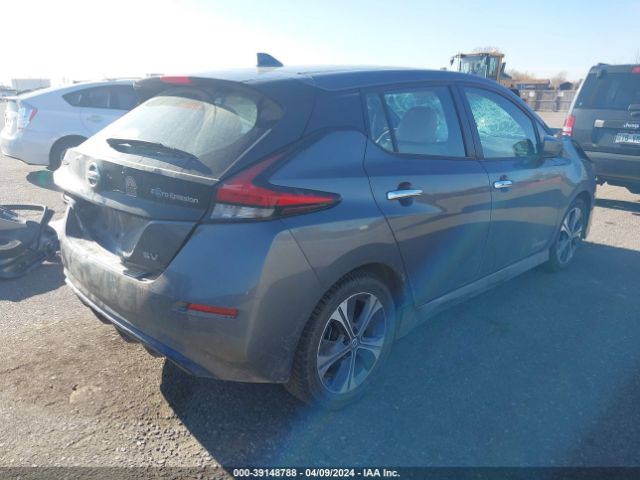 1N4AZ1CP2JC317681 Nissan LEAF SV