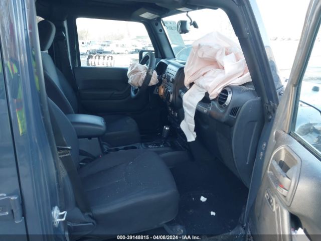 1C4BJWDG4JL862282 Jeep Wrangler Jk Unlimited Sport S 4x4