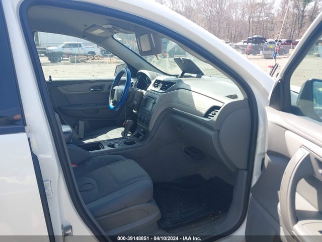 Chevrolet Traverse Ls 2015 1GNKVFKD5FJ244492 Image 5