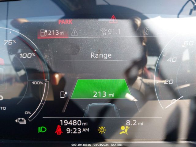 WA1AAAGE9NB023971 Audi E-tron Premium Quattro