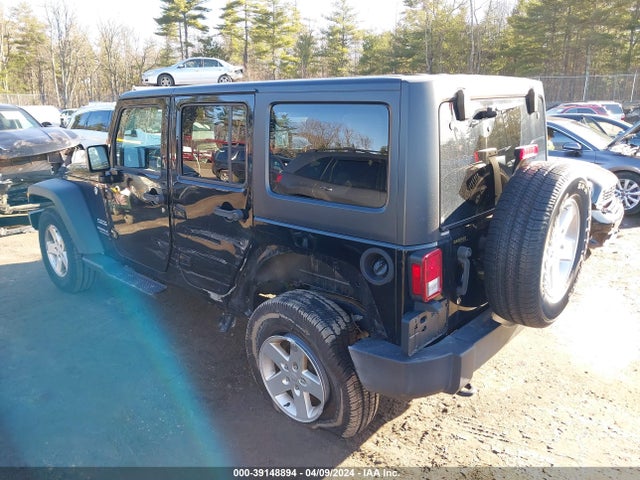 1C4BJWDG0HL551734 Jeep Wrangler Unlimited Sport 4x4