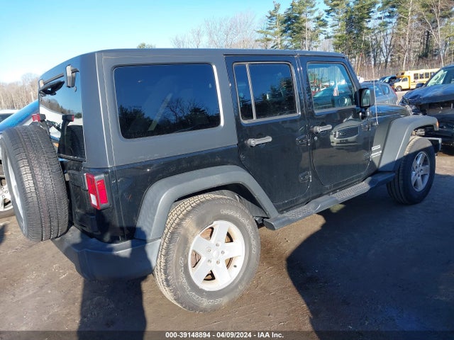 1C4BJWDG0HL551734 Jeep Wrangler Unlimited Sport 4x4