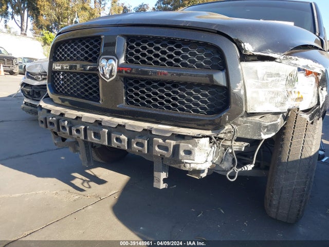 1C6RR6FT3JS112810 RAM 1500 Express Quad Cab 4x2 6'4 Box