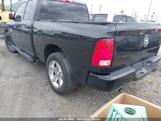1C6RR6FT3JS112810 RAM 1500 Express Quad Cab 4x2 6'4 Box