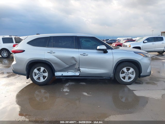 Toyota Highlander Le 2022 5TDBZRBH1NS596259 Image 13