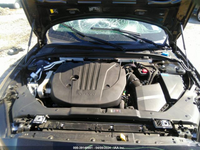 7JRL12FZXNG172130 Volvo S60 B5 Momentum