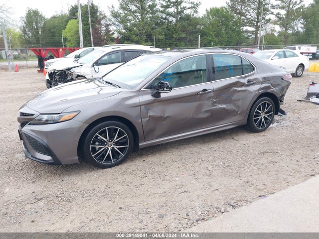 Toyota CAMRY SE 2024 4T1G11AK5RU908205 Image 2