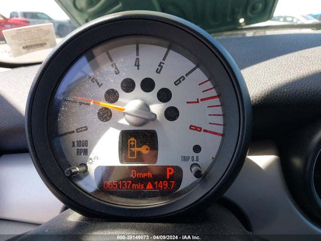 2011 MINI COOPER WMWSU3C59BT251510 Photo 6